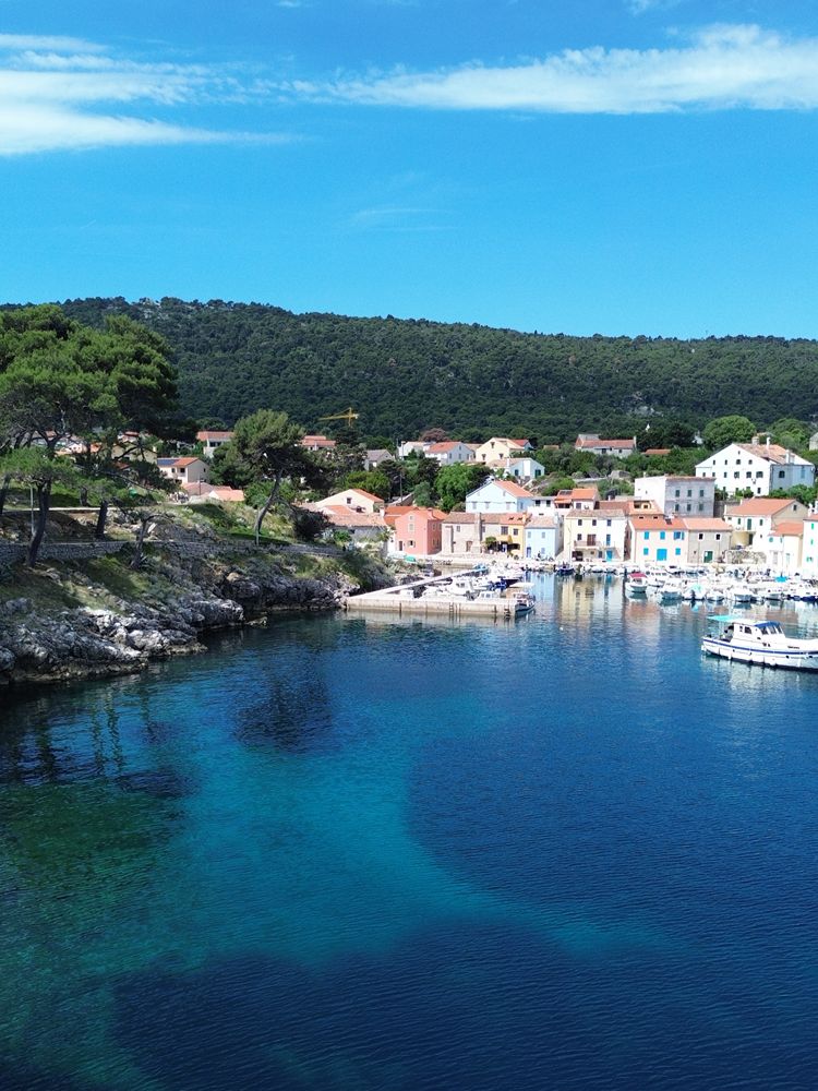 Lussino cosa vedere dove mangiare e spiagge da non perdere 